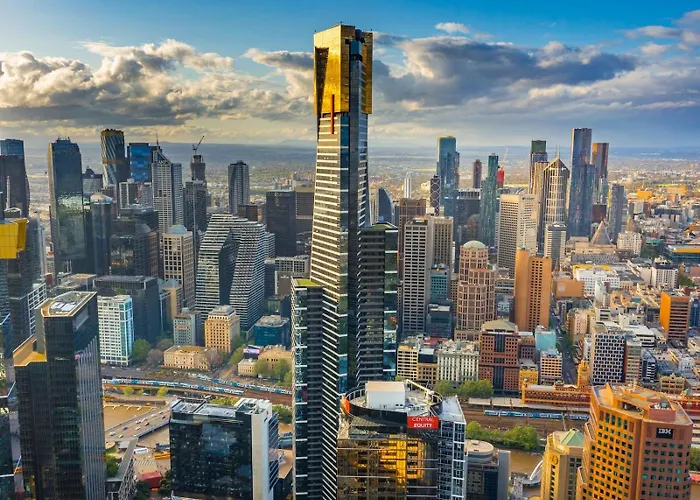 Brilliant 1B1B Skyline View Apt @Cbd